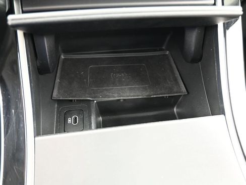 Used 2025 Land Rover Range Rover Velar Dynamic SE image 25