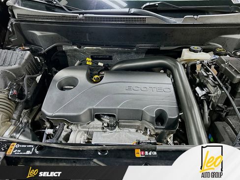 Certified 2024 Chevrolet Equinox Premier image 30