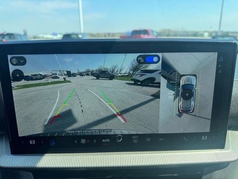 Used 2025 Ford Explorer Platinum w/ LUX Leather Package image 21