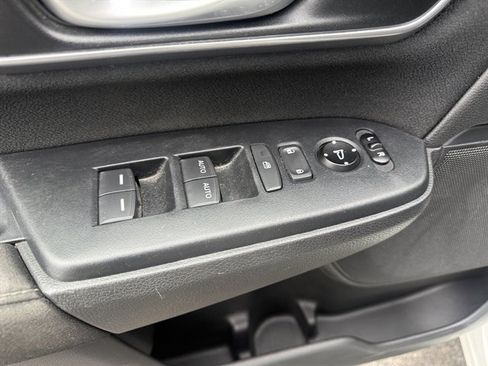 Used 2017 Honda CR-V EX image 9