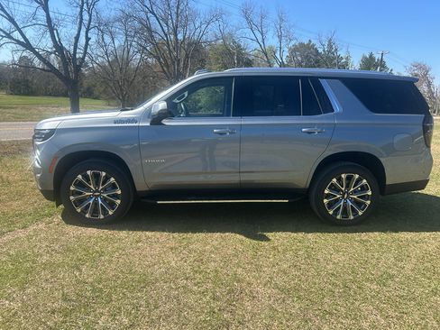 Used 2026 Chevrolet Tahoe High Country w/ Sun And Tow Package image 7