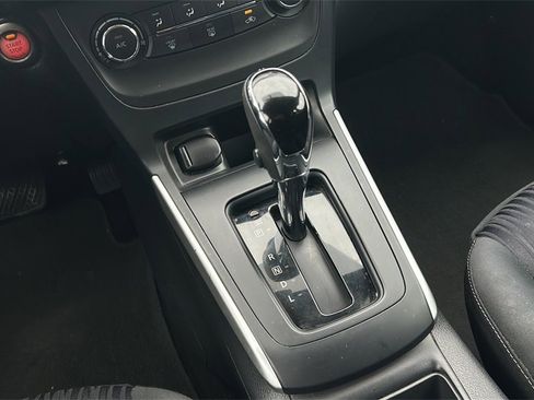 Used 2017 Nissan Sentra SV image 21