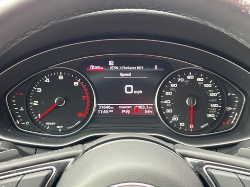 Used 2022 Audi A4 2.0T Premium w/ Convenience Package image 19