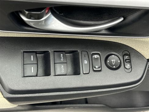 Used 2022 Honda CR-V EX image 18