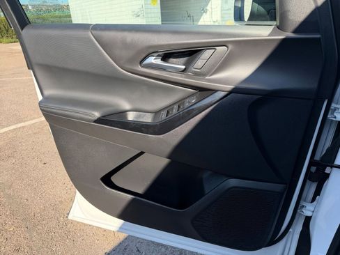 Used 2025 Chevrolet Equinox LT image 20