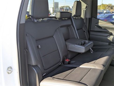 Used 2024 GMC Sierra 1500 SLT image 28