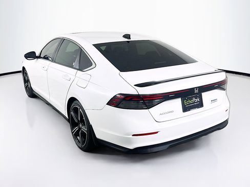Used 2024 Honda Accord Sport image 5