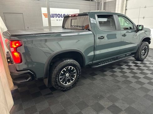 Used 2025 Chevrolet Silverado 1500 ZR2 w/ Technology Package AWD/4WD image 10