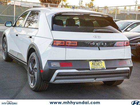 New 2026 Hyundai Ioniq 5 SEL image 6