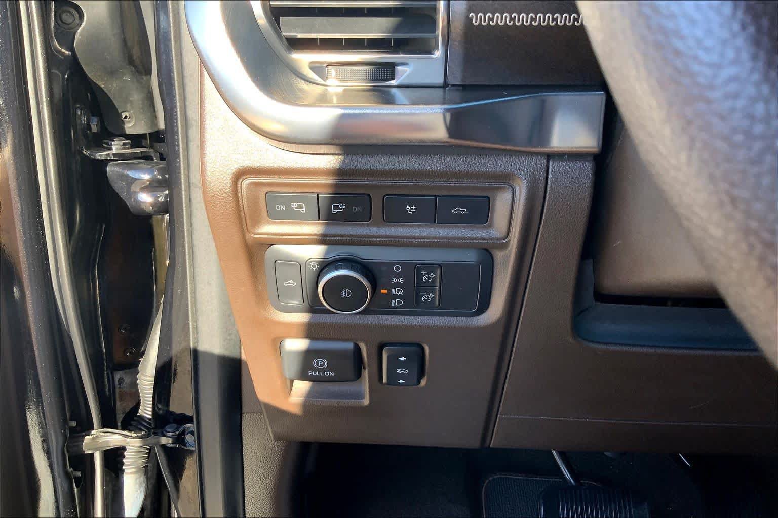 Used 2021 Ford F150 King Ranch w/ Equipment Group 601A High AWD/4WD image 35