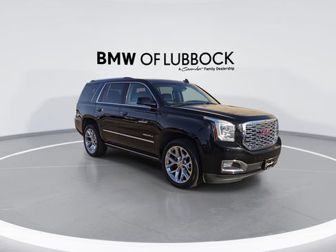 Used 2018 GMC Yukon Denali w/ Denali Ultimate Package image 2