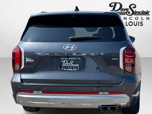Used 2024 Hyundai Palisade Calligraphy image 6