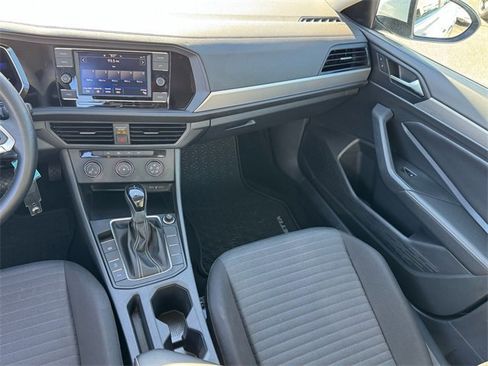 Certified 2022 Volkswagen Jetta S image 12