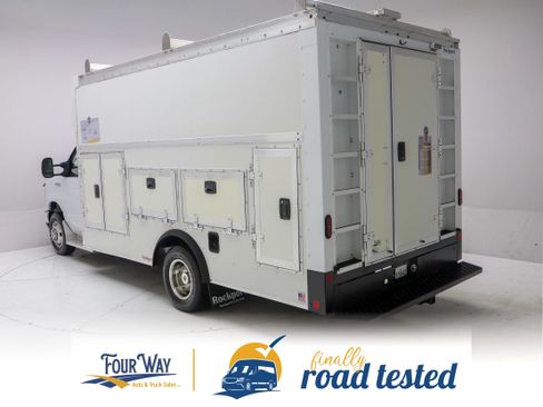 Used 2023 Ford E-450 and Econoline 450 Super Duty w/ Power Windows & Locks Group RWD image 5