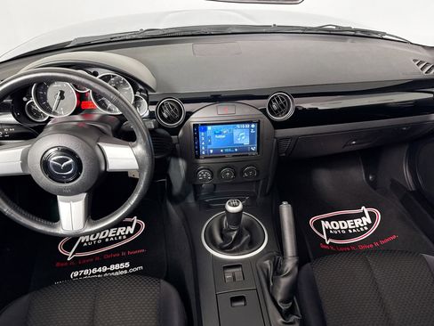Used 2006 MAZDA MX-5 Miata image 22