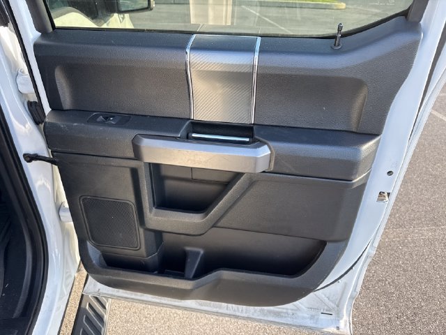 Used 2019 Ford F150 XLT w/ Equipment Group 302A Luxury AWD/4WD image 17
