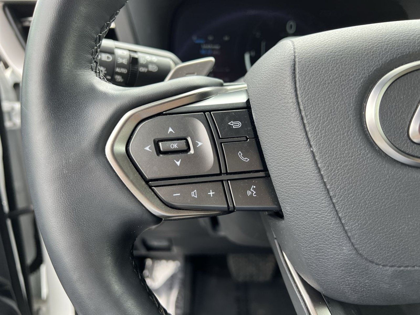 Used 2024 Lexus GX 550 AWD/4WD image 29