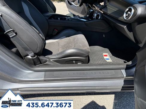 Used 2020 Chevrolet Camaro SS RWD image 29