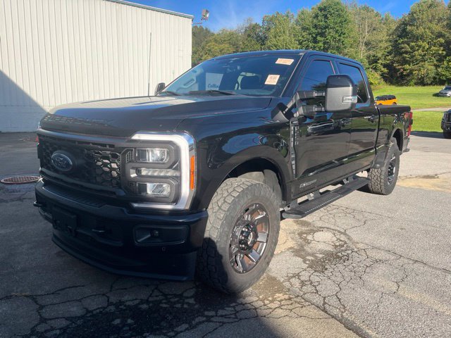 Used 2023 Ford F250 Lariat w/ Lariat Ultimate Package AWD/4WD image 7