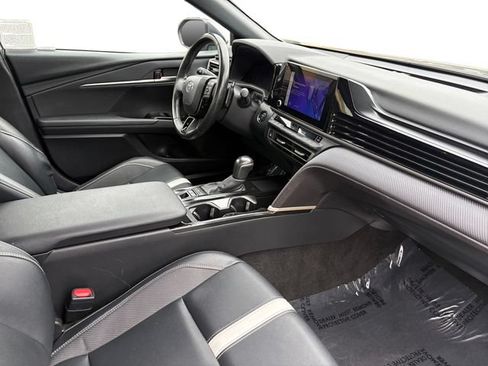 Certified 2025 Toyota Camry SE FWD image 20