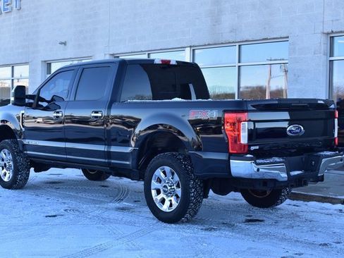 Used 2018 Ford F250 Lariat w/ Lariat Ultimate Package image 4
