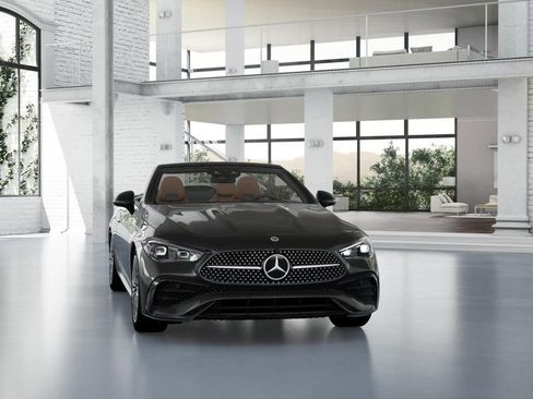 Used 2025 Mercedes-Benz CLE 450 4MATIC Cabriolet image 8