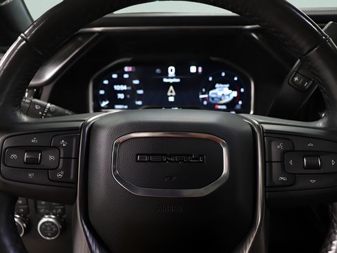 Used 2024 GMC Sierra 2500 Denali Ultimate w/ LPO, GMC Protection Package AWD/4WD image 15
