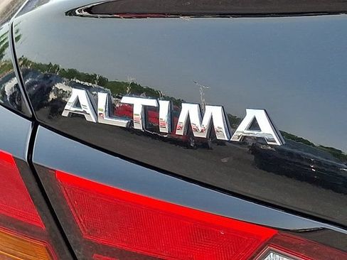 Used 2020 Nissan Altima 2.5 S FWD image 33