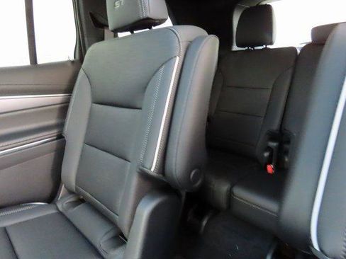 New 2025 Buick Enclave Sport Touring w/ Super Cruise Package image 11