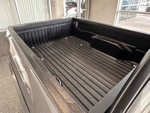 Used 2022 Toyota Tacoma SR5 image 59