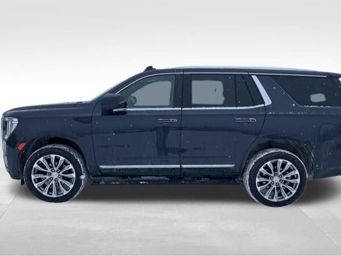 Used 2024 GMC Yukon Denali w/ Denali Reserve Package image 8