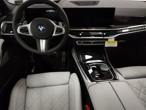 Used 2026 BMW X5 xDrive40i w/ M Sport Package AWD/4WD image 25