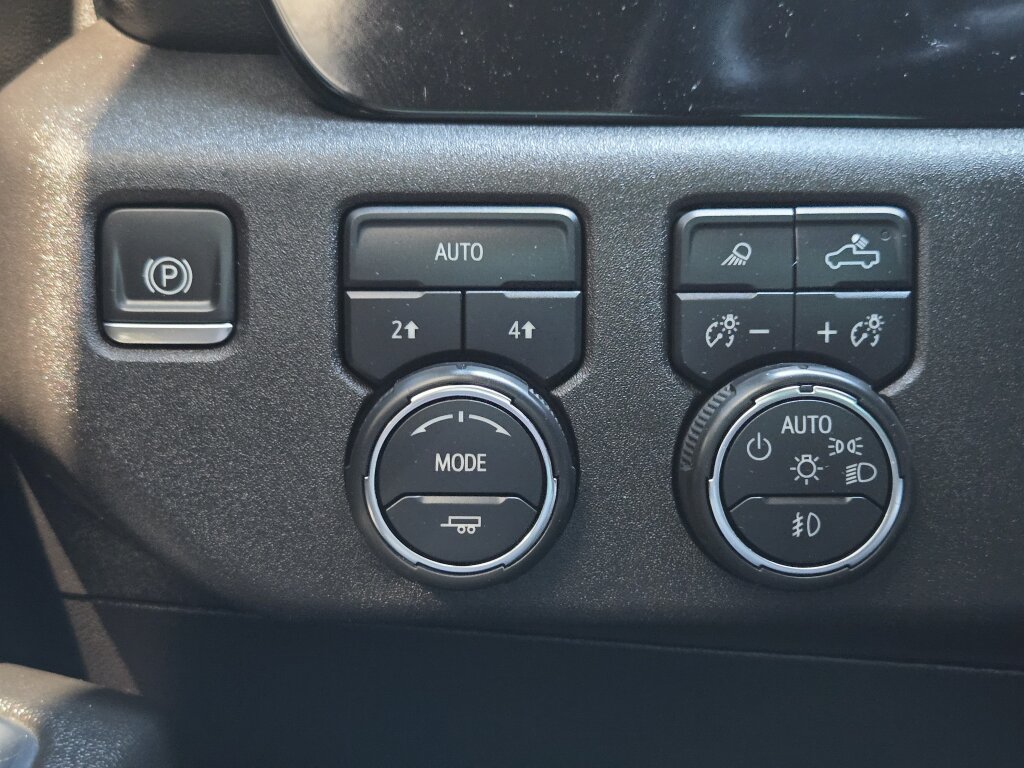 Used 2024 Chevrolet Silverado 1500 RST AWD/4WD image 16