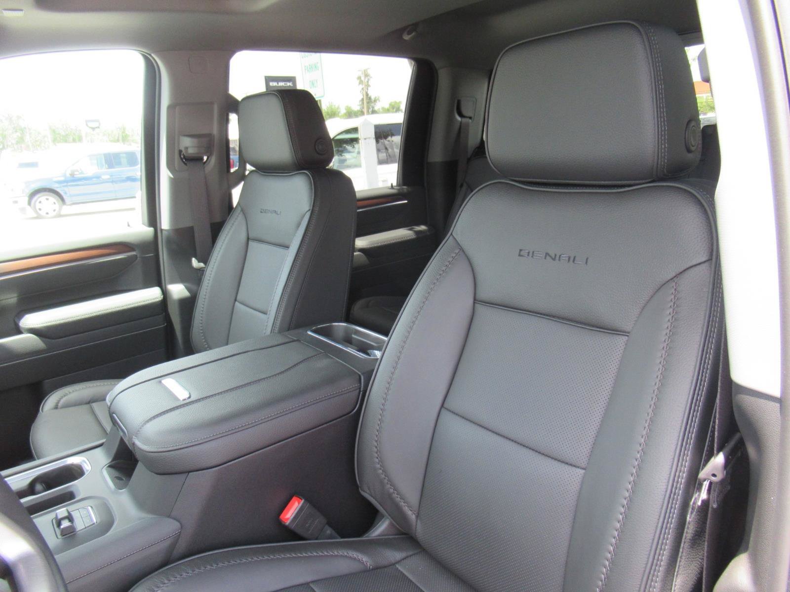 New 2026 GMC Sierra 2500 Denali w/ Denali Reserve Package AWD/4WD image 20
