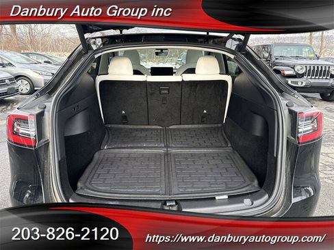 Used 2021 Tesla Model Y Long Range image 13