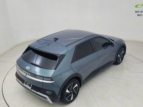Used 2025 Hyundai Ioniq 5 SE RWD image 74