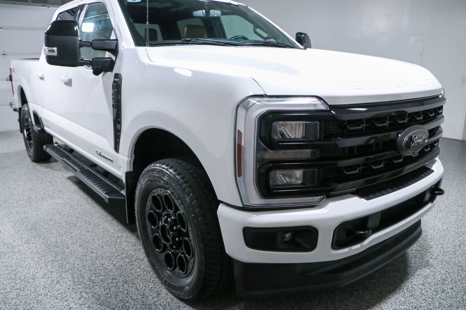 Used 2024 Ford F250 Lariat w/ Black Appearance Package AWD/4WD image 5