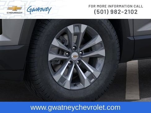 New 2026 Chevrolet Equinox LT w/ Convenience Package II FWD image 9