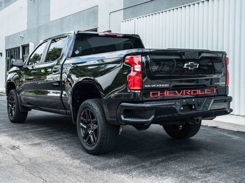 Used 2022 Chevrolet Silverado 1500 Custom Trail Boss AWD/4WD image 7