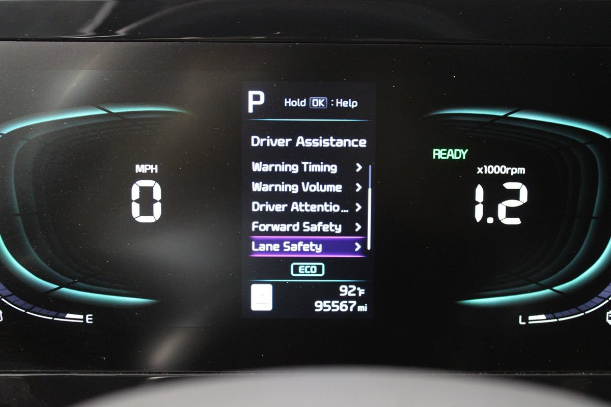 Used 2023 Kia Sportage LX AWD/4WD image 13