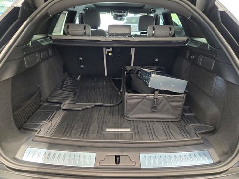 New 2026 Land Rover Range Rover Velar S AWD/4WD image 15