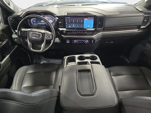 Used 2024 GMC Sierra 1500 SLT AWD/4WD image 9