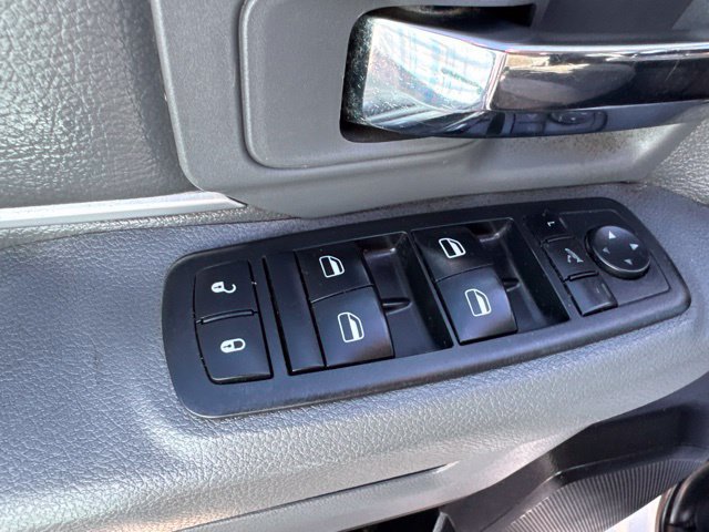 Used 2013 RAM 1500 Lone Star AWD/4WD image 34