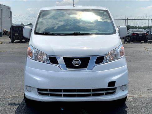 Used 2018 Nissan NV200 SV w/ Navigation Package image 3