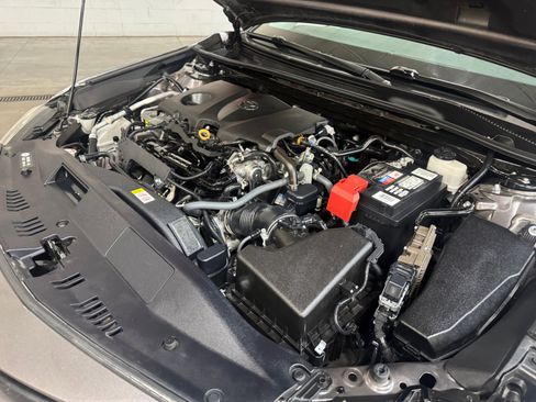 Used 2022 Toyota Camry SE image 22
