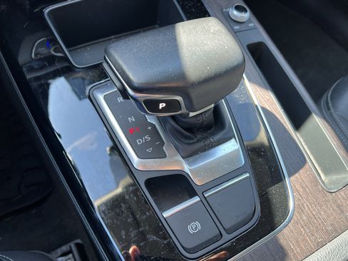 Used 2023 Audi Q5 2.0T Premium w/ Convenience Package image 26