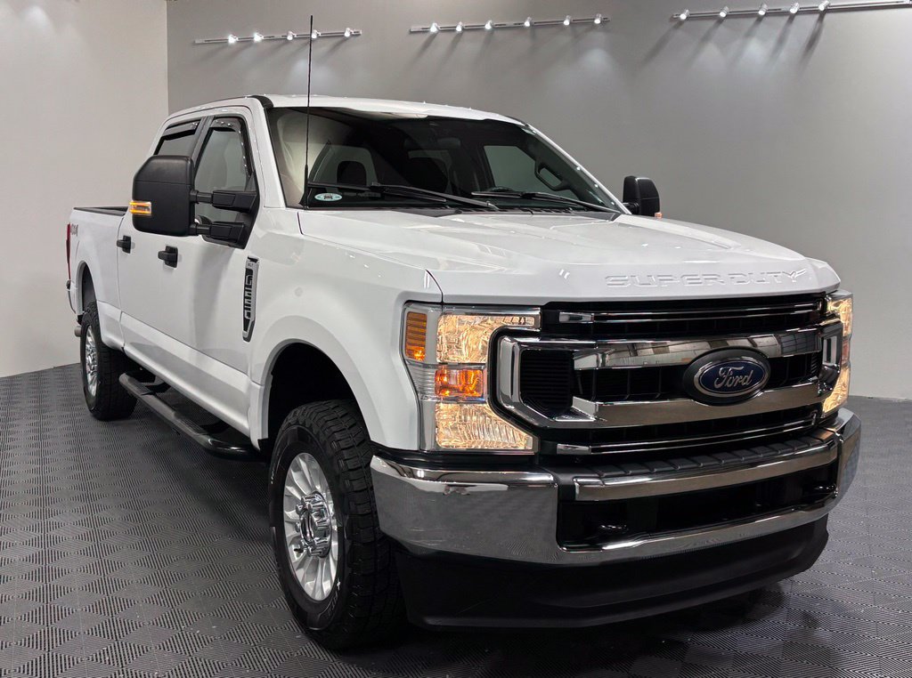 Used 2022 Ford F250 XLT AWD/4WD image 3