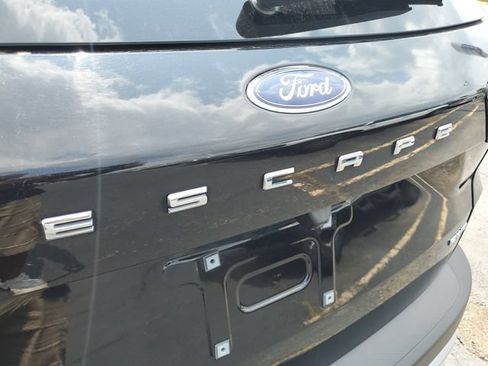 Used 2023 Ford Escape Active w/ Tech Pack #2 AWD/4WD image 32