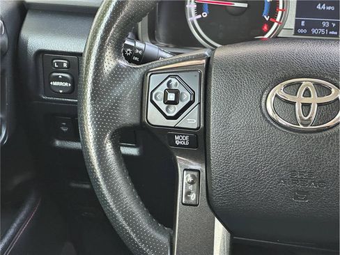 Used 2018 Toyota 4Runner TRD Off-Road Premium w/ TRD Performance Package AWD/4WD image 22