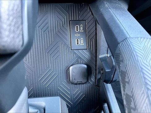 Used 2026 Toyota 4Runner SR5 AWD/4WD image 33
